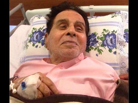Not To Worry! Dilip Kumar's Health Is Stable & He's Doing Well