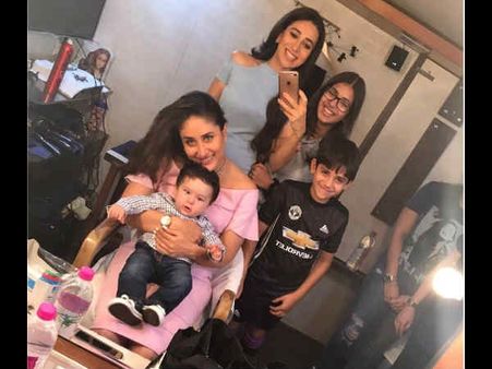 VIRAL PIC! Taimur Poses Cutely With Mommy Kareena Kapoor Khan; Karisma Kapoor Captures The Moment