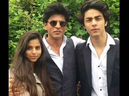 BUT WHY? Shahrukh Khan's Kids Aryan & Suhana Make Fun Of Him For Being A Star!