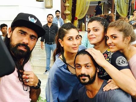 These Selfies Prove That Kareena Kapoor Is A Natural Beauty!