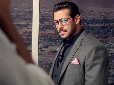 FOR THE FIRST TIME EVER! Salman Khan Goes Completely Grey For Race, Confirms Producer Ramesh Taurani