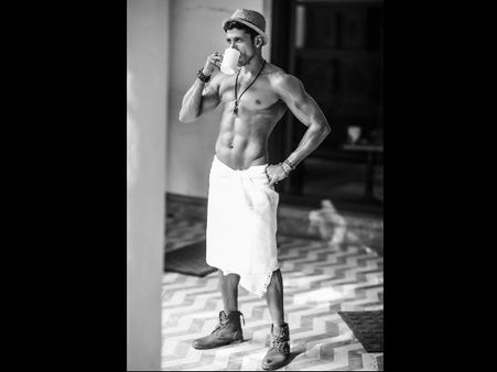 Don't Miss! Here Are The Sexiest Pictures Of Farhan Akhtar