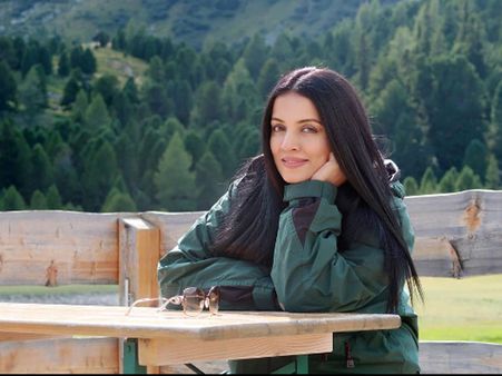 Sad! Celina Jaitly Delivers Twins, But One Dies Due To Heart Conditions
