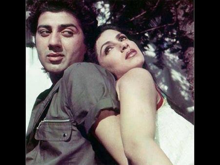 AHEM! Sunny Deol Talked To Hema Malini For The First Time Because Of Rumoured EX-GF Dimple Kapadia