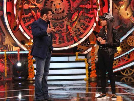 Bigg Boss 11: Not Hina Khan, But Dhinchak Pooja Is The Highest Paid Bigg Boss 11 Contestant!