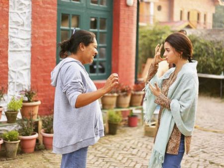 View Picture: Alia Bhatt Got Emotional As She Wrapped Up Raazi Shoot!