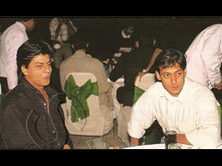 HE HAD SLAPPED HIM ONCE! Subhash Ghai REJECTED Salman Khan For Shahrukh Khan Starrer Pardes!