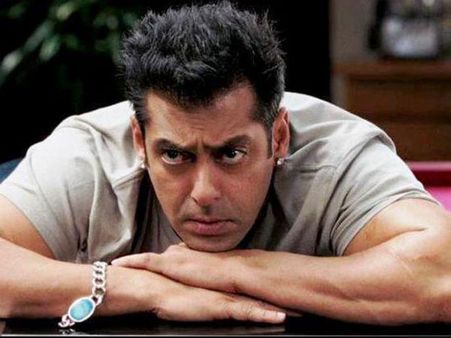 OMG! When Salman Khan Was Delivering Only FLOP Films, Directors REJECTED Him For Solo Hero Movies!