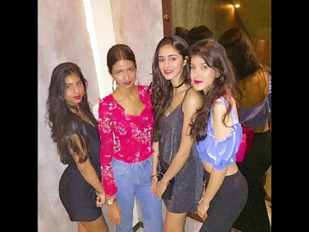 Suhana Parties With Ananya Pandey & Shanayaa Kapoor! View Pics