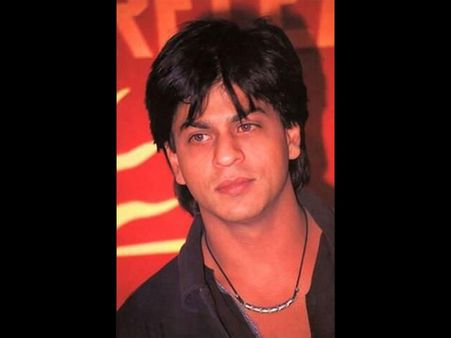 SRK Was ARRESTED! When A FAKE Story On Shahrukh Khan Spending A Night With An Actress Was Published