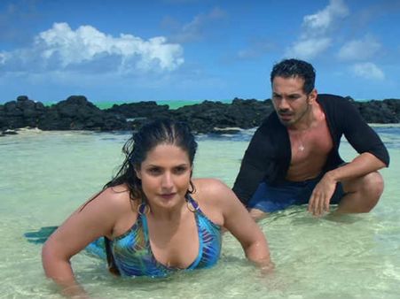 SHE IS DAMN ANGRY! Zareen Khan: I Hope I Never See The Aksar 2 Makers In My Life Again