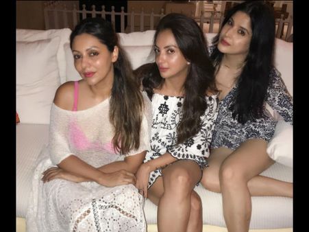 SAY WHAT! Gauri Khan SLUT-SHAMED For Sporting A See-through Dress; SRK's Fans Insult Her Mercilessly
