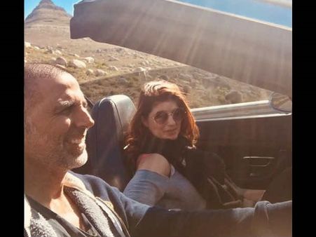 ADORABLE COUPLE! Akshay Kumar Takes Wife Twinkle Khanna On A Long Drive On Her Birthday