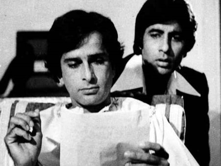 Amitabh Bachchan's Poignant Tribute To Late Actor Shashi Kapoor Will Leave You Moist-Eyed!