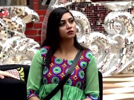 Bigg Boss 11: What? Police Might Arrest Arshi Khan!