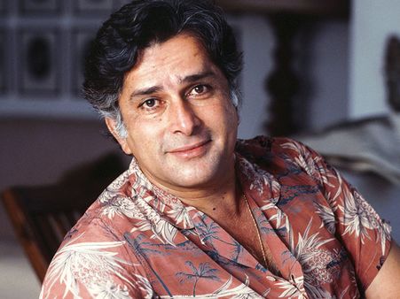 Veteran Actor Shashi Kapoor Passes Away At The Age Of 79!