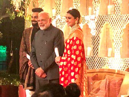 GUEST OF THE NIGHT! PM Narendra Modi Arrives At Anushka Sharma-Virat Kohli's Reception In Delhi