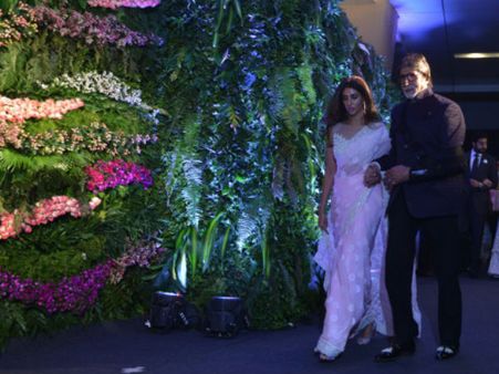 Amitabh Bachchan's Old Shoulder Injury Aggravated