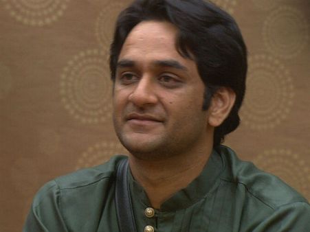 Bigg Boss 11: Vikas Gupta Enters SEMI-FINALE Week, Thanks To Arshi Khan & Viewers!