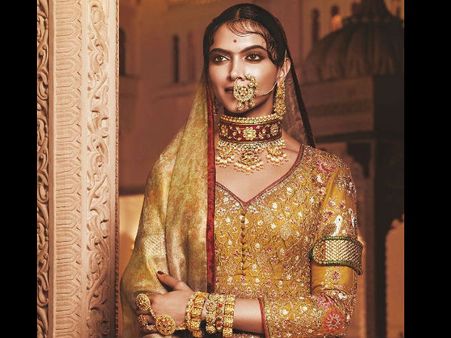 The Trouble Continues! Karni Sena Blocks Roads In MP To Oppose Release Of 'Padmaavat'