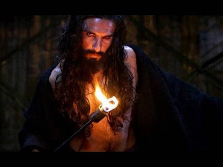 THAT'S CALLED DEDICATION! Ranveer Singh Did This Unbelievable Thing To Play Alauddin Khilji