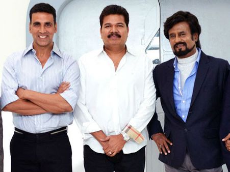 Akshay Kumar Comments On Rajinikanth's Stint In Politics!