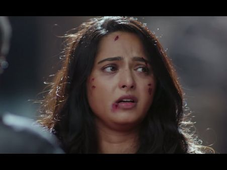 Baahubali Hangover In Bhaagamathie? Anushka Shetty Just IMITATED Prabhas In the Most EPIC Way!