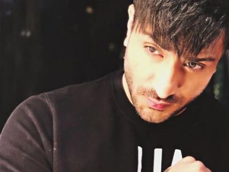 Yeh Hai Mohabbatein’s Aly Loses His Cool & Hurls ABUSES At Coach During Box Cricket League Match!