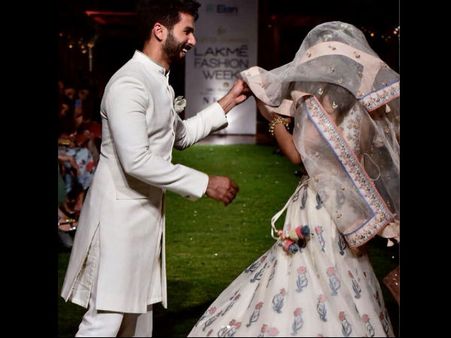 PIX: Mira Rajput & Shahid Kapoor Had An OOPS Moment At Lakme Fashion Week; Here's What Happened Next