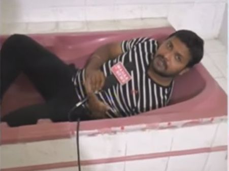 'Maut Ka Bath Tub'! Media Goes Overboard On Sridevi's Death, Reporter Even Jumps Into A Bath Tub