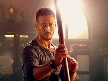 Here's 5 Reasons Why You Should Watch Tiger Shroff & Disha Patani's Baaghi 2!