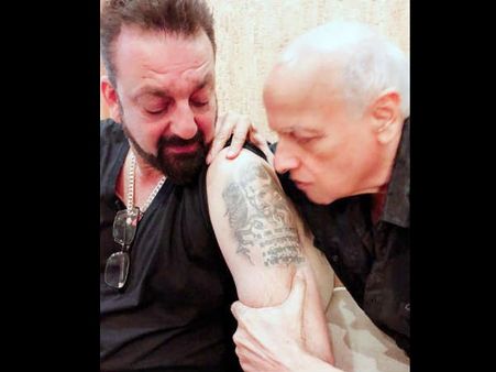 Sadak 2: Sanjay Dutt & Mahesh Bhatt Share A Heart-Warming Bond; Here's The Proof!