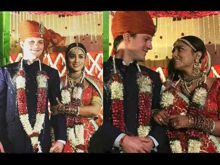 WEDDING PICTURES! Shriya Saran Makes For A Pretty Bride With 'Dulha' Andrei Koscheev By Her Side