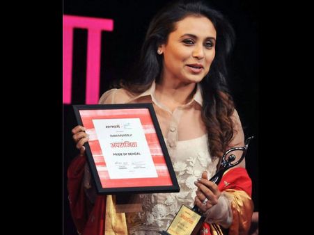 Rani Mukerji Receives the 'Pride Of Bengal' Award, Says There's No Life Without Hiccups!