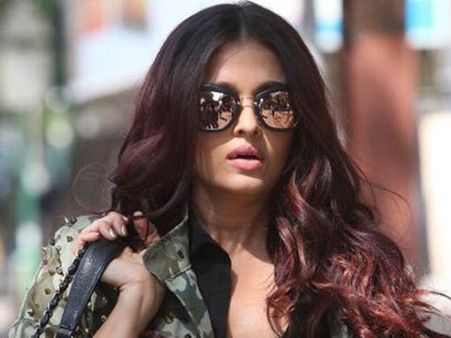 Aishwarya Rai Bachchan's Film In Big Trouble; Read Shocking Details About Fanne Khan