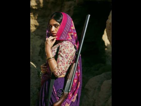 Son Chiriya: Bhumi Pednekar Brings In Fear With Her Menacing Looks In This Dacoit Drama!