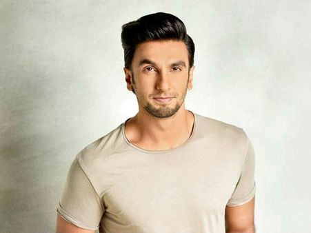 Ranveer Singh To Be Honoured With Dadasaheb Phalke Excellence Award For Padmaavat!