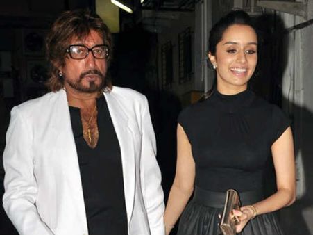 Shraddha Kapoor Will Get Married To Whom, Papa Shakti Kapoor Has The Answer!