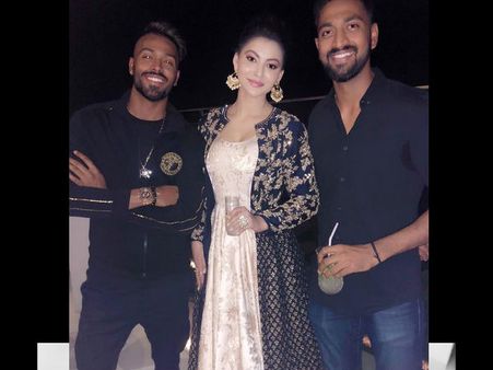 Is Hardik Pandya Cheating On Elli Avram? The Cricketer Spotted Flirting With Urvashi Rautela!
