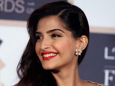 When Sonam Kapoor Said A BIG NO To Casual S*X! 'Need To Be In Love With Someone To Get Intimate'