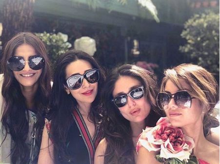 Girls Just Wanna Have Fun: On Karisma Kapoor's Birthday, Kareena & Sonam Paint The Town Red!