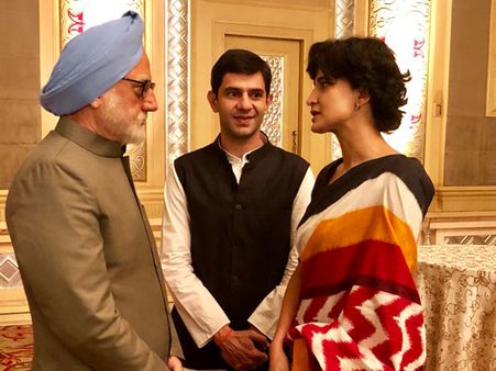 The Accidental Prime Minister: Anupam Kher Reveals The First Look Of Reel Rahul & Priyanka Gandhi!