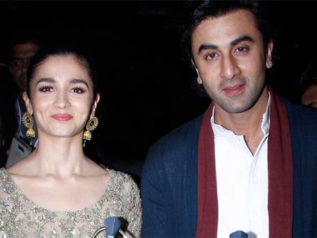 Ranbir Kapoor Deeply In Love With Alia Bhatt; Says When In Love, Even Water Tastes Like Sherbet!