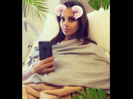 Bipasha Basu In Hospital! All Worried Fans, Here's Her Tweet Revealing The Reason!