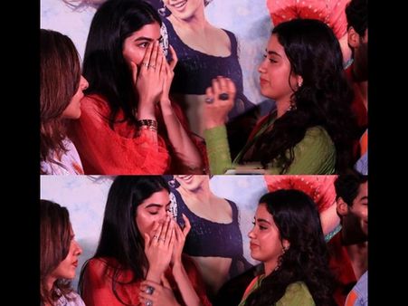 Emotional Pics! Khushi & Janhvi Kapoor Break Down While Hugging Each Other At Dhadak Trailer Launch