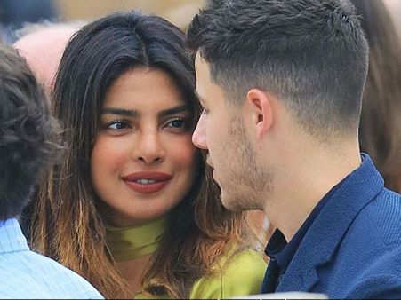 Priyanka Chopra & Nick Jonas To Opt For A Live-in Relationship!