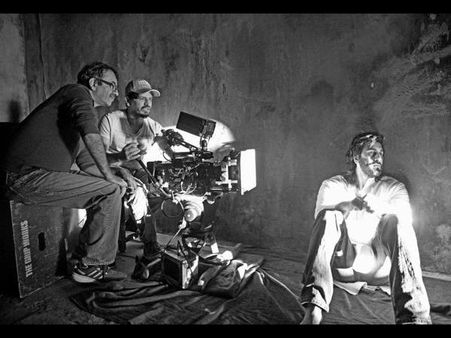 Viral Pic! Ranbir Kapoor Shoots As The Imprisoned Sanjay Dutt On The Sets Of Sanju & We're Intrigued