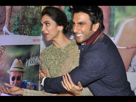 Ranveer Singh Dropping Subtle Hints About Marrying Deepika Padukone To His Industry Friends?