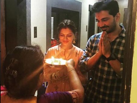 Rubina Dilaik & Abhinav Shukla Are Back In Mumbai; The Actress Gets Best SURPRISE!