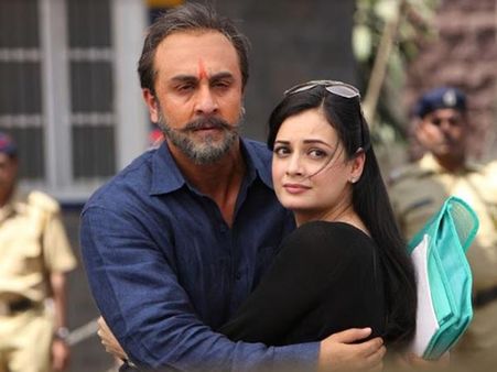 Sanju First Review Out! Ranbir Kapoor Leaves You Speechless With His Award-Winning Performance